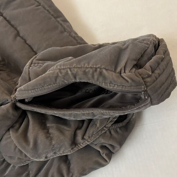 ANORAK Short Down Vest Women Sz X-Small Light Packable Dark Taupe - Picture 4 of 7